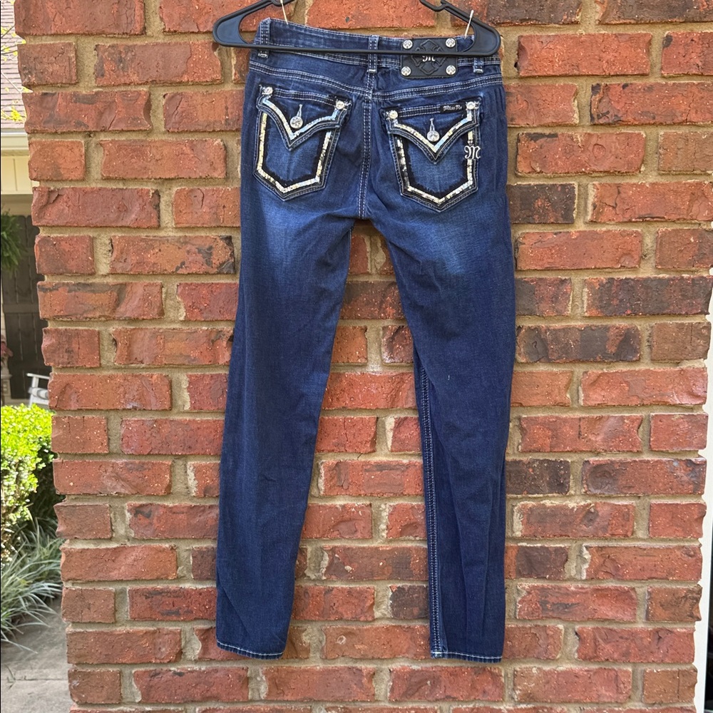 Miss Me Dark Blue Skinny Jeans with Embellished Back Pockets size 27